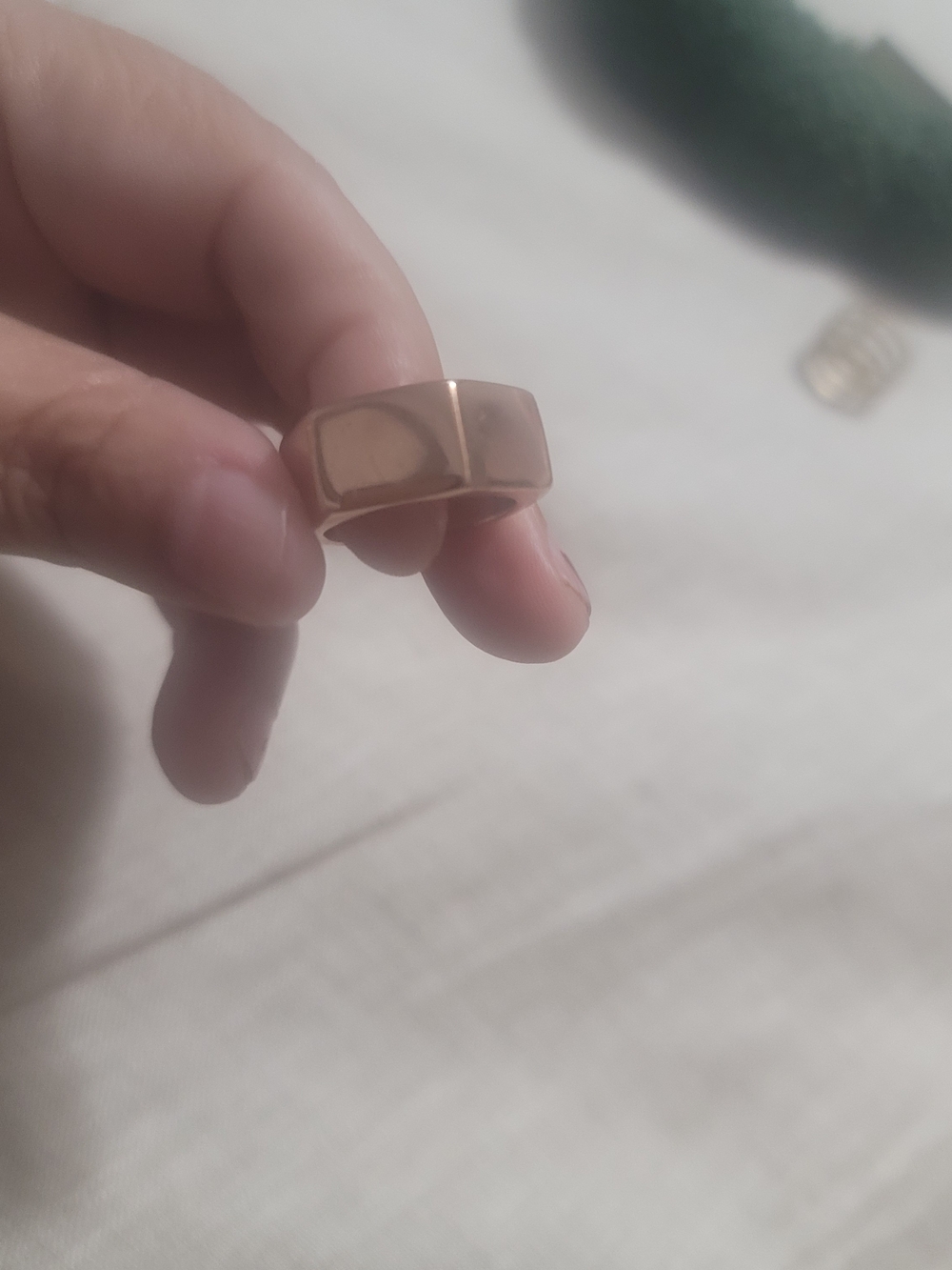 Polished Rose Gold Bolt Band Ring